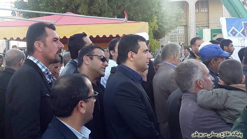 http://s7.picofile.com/file/8233925684/eshteghbal_az_shohadaye_Gomnam_16_.jpg
