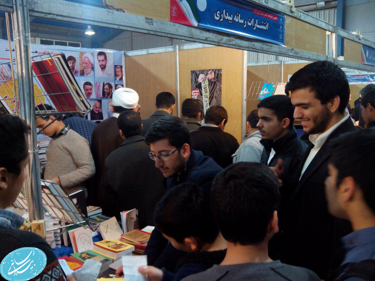 گزارش مصور از آخرین روز غرفه رسانه بیداری در نمایشگاه کتاب