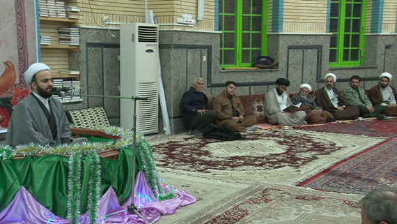 محفل انس با قرآن کریم با حضور قاریان کشوری در گرمه برگزار شد 