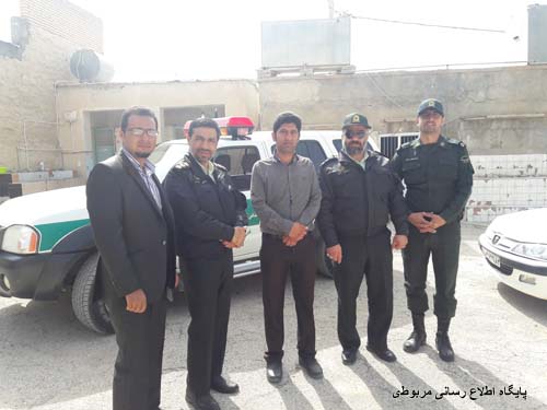 http://s7.picofile.com/file/8237834326/kolangzani_madrase_shahid_Jarafian_9_.jpg