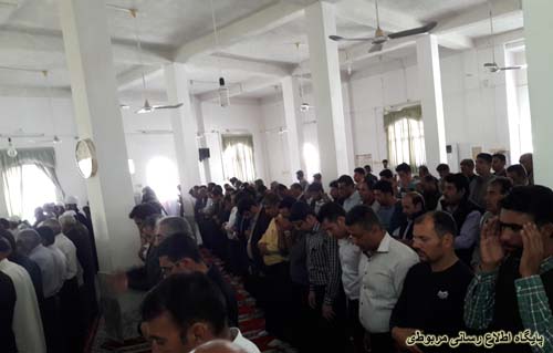 http://s7.picofile.com/file/8237834376/kolangzani_madrase_shahid_Jarafian_12_.jpg