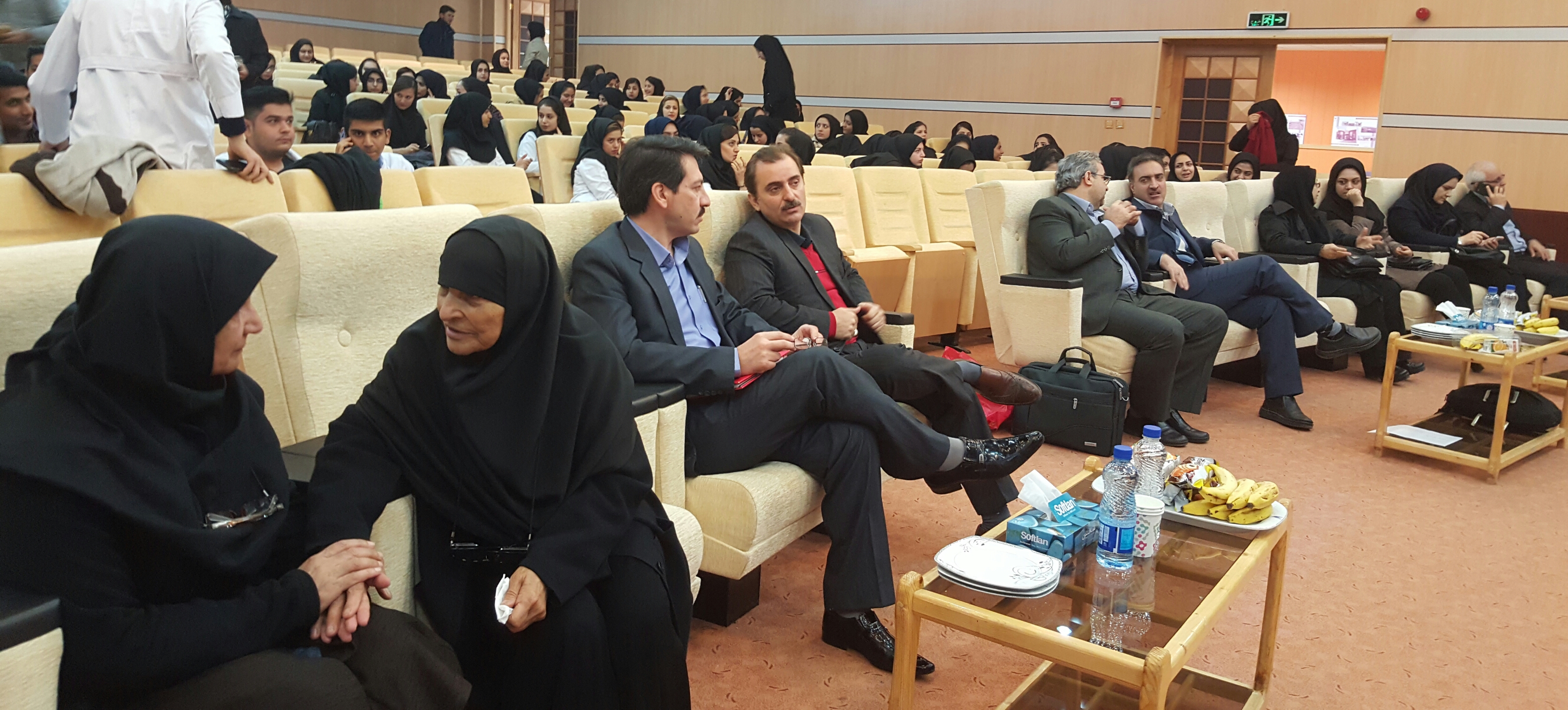 استاد بزرگ پرستاری ایران خانم دکتر مداح 