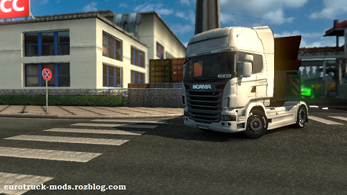 http://s7.picofile.com/file/8240185692/ets2_00002.png