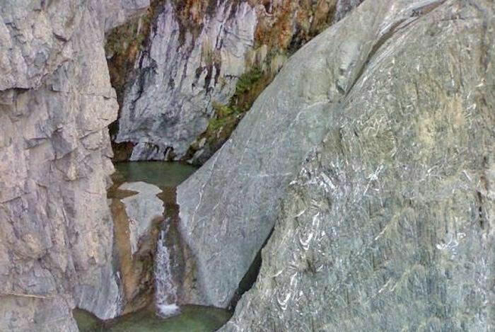 آبشار ساربوک -  نیکشهر -  استان سیستان و بلوچستان