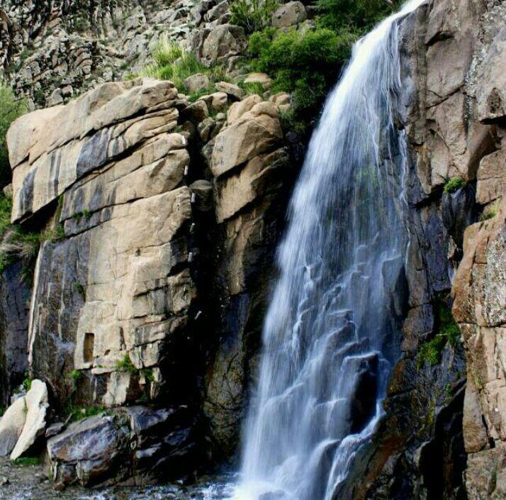 آبشار زیبای گنج نامه - استان همدان