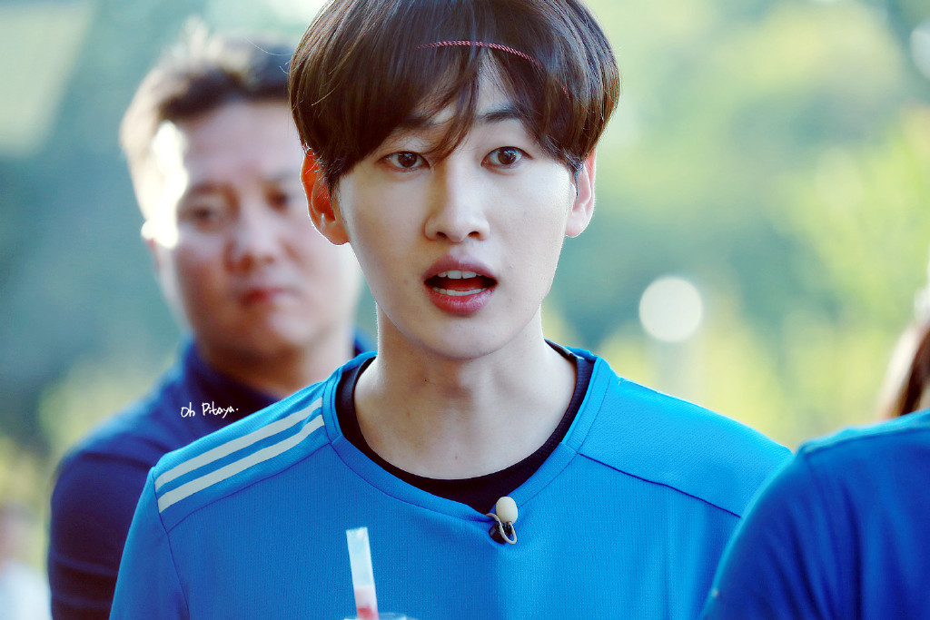 http://s7.picofile.com/file/8244416742/150916_eunhyuk_dream_team_9.jpg