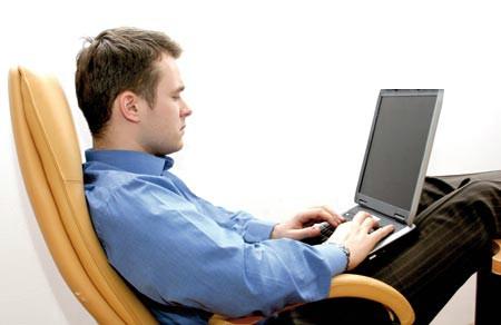 آماده کردن لب تاپ برای دانلود شبانه,بهترین تنظیمات برای دانلود شبانه,بهترین حالت لب تاپ برای دانلود,بهینه سازی لب تاپ,بهینه سازی لبتاپ,دانلود شبانه با لب تاپ,شما هم از لبتاپ برای دانلود شبانه استفاده میکنید؟