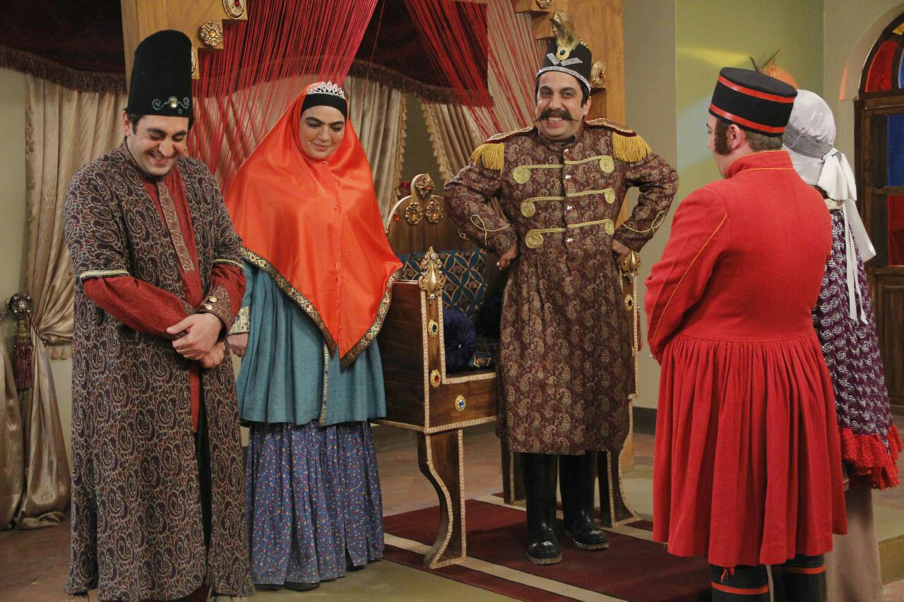عکس سریال چارسو عکس جدید بازیگران سریال شبکه سه بیوگرافی روشان امیری بازیگران سریال چارسو