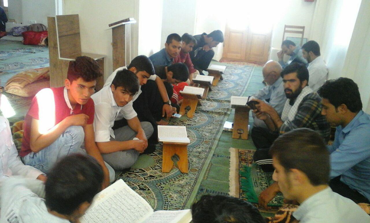 افزایش ۳۰۰ درصدی معتکفین در گرمه / برگزاری مراسم اعتکاف با ۲ نفر