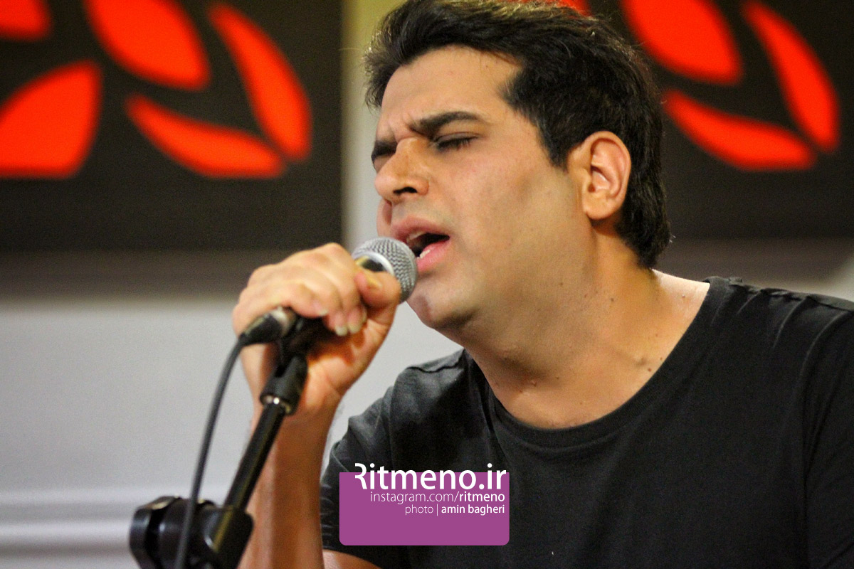 http://s7.picofile.com/file/8249708318/Hamid_Askari_18.jpg