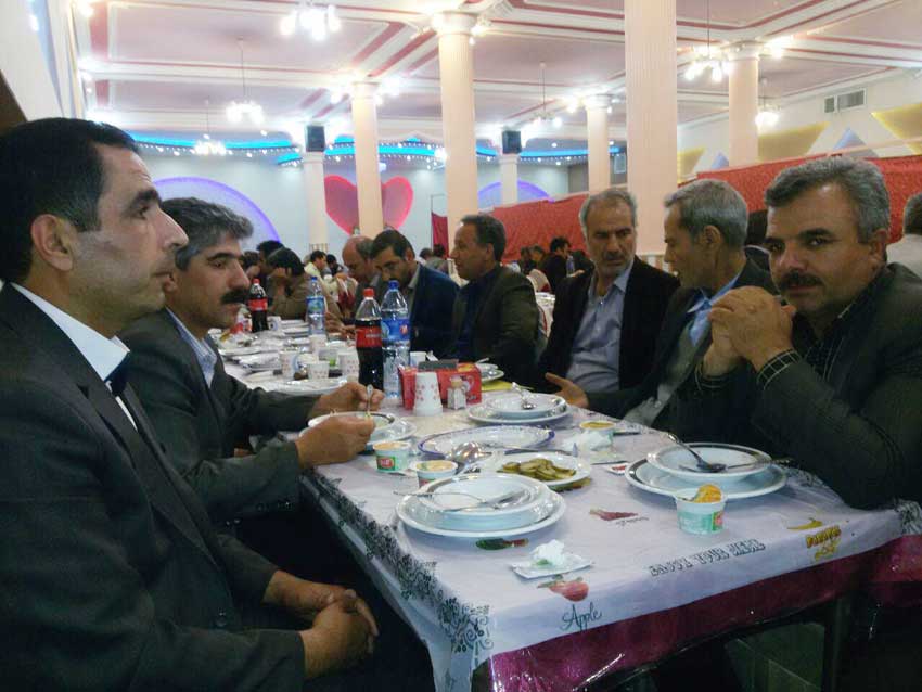 آقای علیرضا زارع قاضیجهانی برای دومین باربه عنوان معلم نمونه شهرستان آذرشهر برگزیده شد  