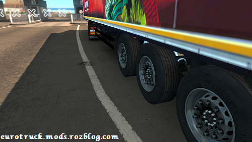 http://s7.picofile.com/file/8250471300/ets2_00004.png