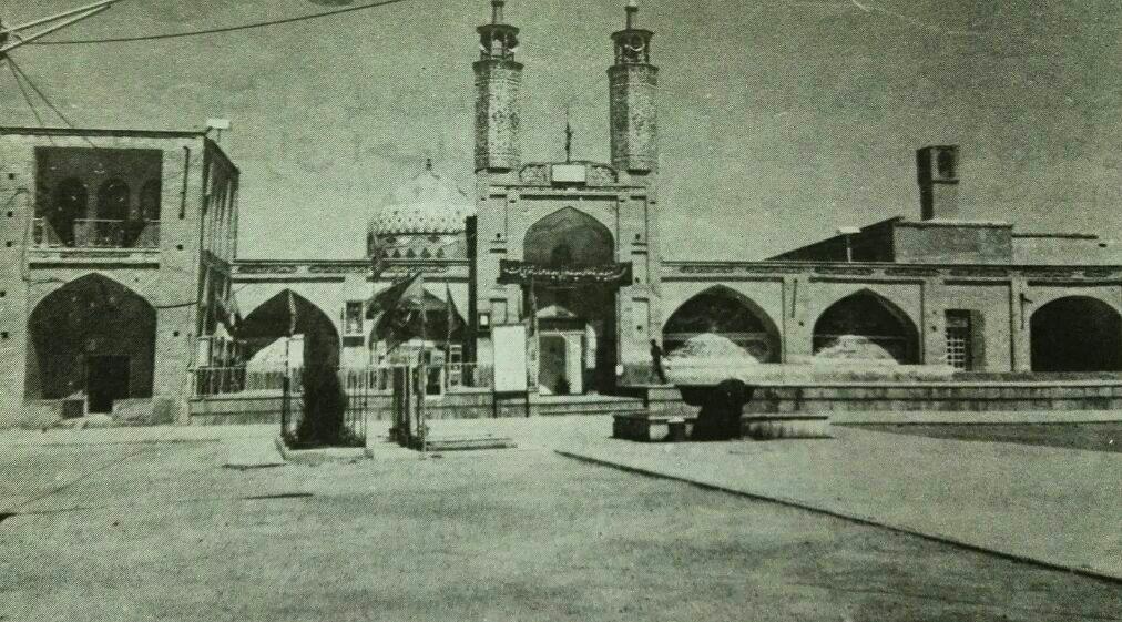 تصویر قدیمی از نمای امامزاده سلطان سید علی نایین