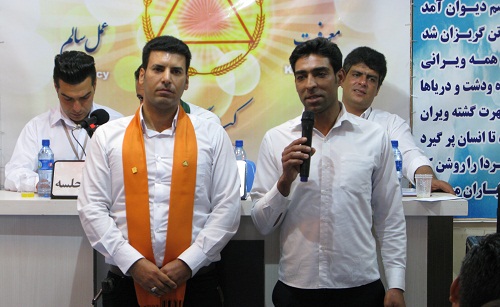 http://s7.picofile.com/file/8252385400/IMG_4394.JPG