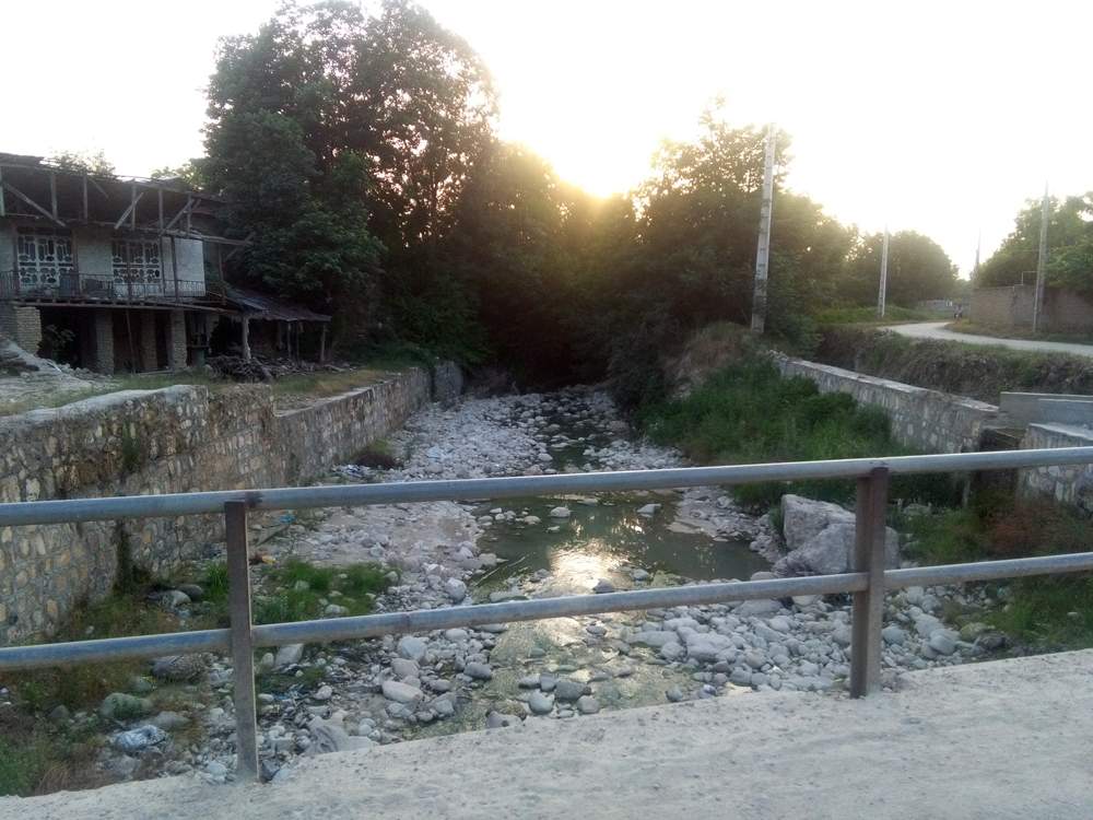 IMG_20160530_194111.jpg (1000×750)