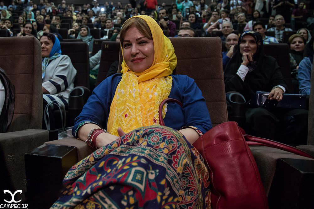 اکرم محمدی در مراسم گلریزان فیلم چهارشنبه
