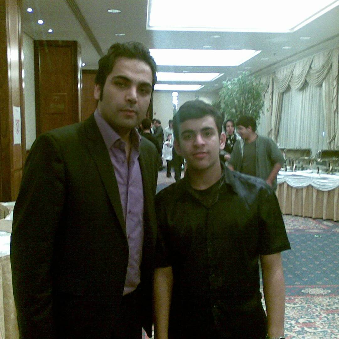 http://s7.picofile.com/file/8257724100/10593237_1699114460325187_1355365008_n.jpg