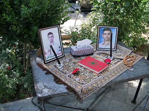 مراسم سالگرد شهادت شهید محمّدعلی دولت آبادی درکنار مزارمطهر شهید واقع در بهشت زهرا(س) – یاد وخاطره شهدا