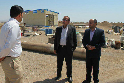 منبع ذخیره آب در حال ساخت خط انتقال آب اصفهان - نایین