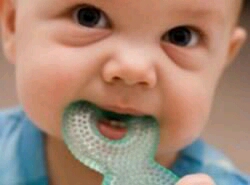 مامان و ني ني/ روش هاي کاهش درد دندان درآوردن کودک