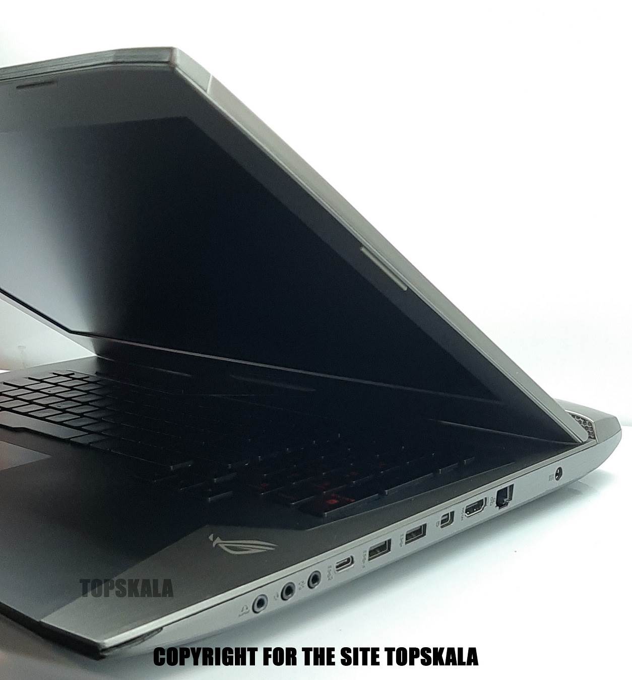 لپ تاپ استوک ایسوس مدل ASUS ROG G752VY با مشخصات i7-6gen-16GB-256GB-SSD-1TB-4GB-NVIDIA-GTX-980M