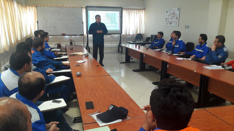 دوره آموزی ایمنی برق