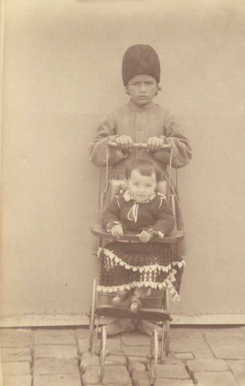 آسیه فرزند اول علی خان والی