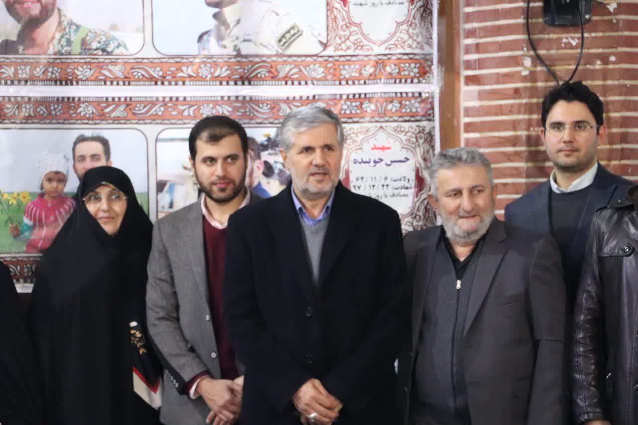 کاندیدای محبوب شهر رشت با آرمانهای امام و شهدا تجدید بیعت کرد/حضور عظمتی در گلزار شهدای رشت 5 photo 2019 12 07 20 03 48