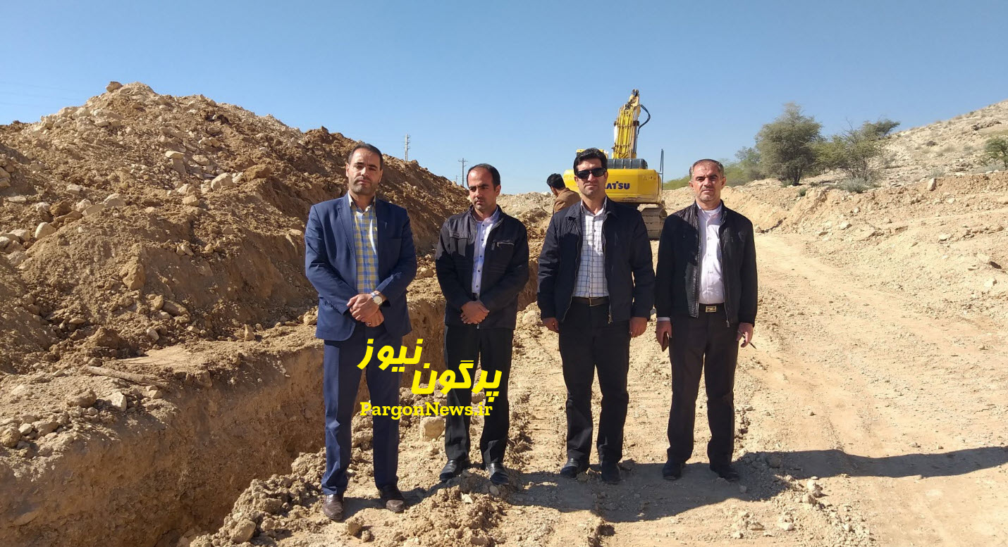 بازدید فرماندار قیروکارزین از پروژه خط انتقال آب سد سلمان فارسی به شهر قیر