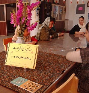 جمع خوانی و قصه گویی با محوریت چهل و یکمین سالروز پیروزی انقلاب اسلامی ایران در کتابخانه عمومی مرح 