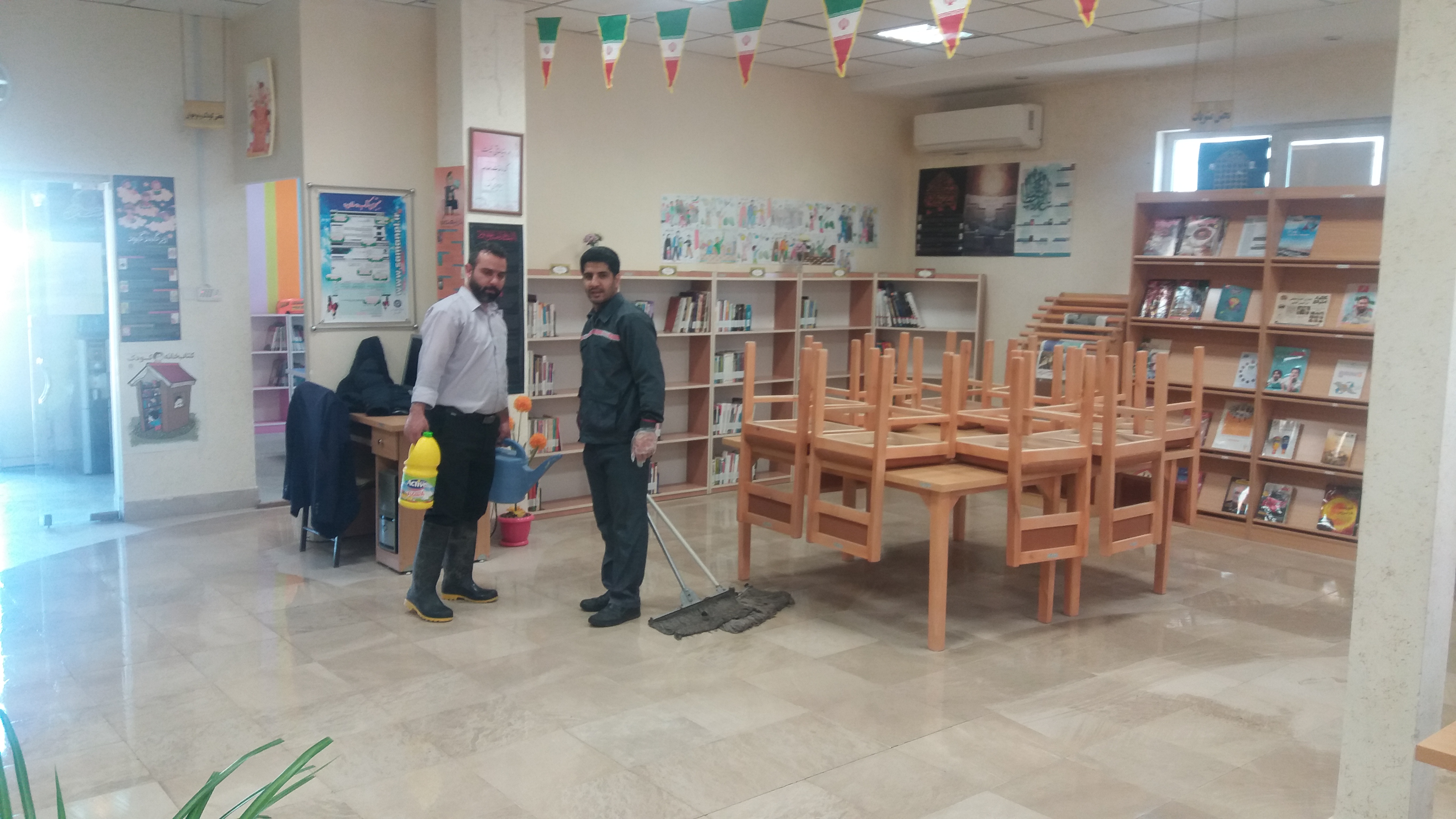 ضدعفونی کتابخانه عمومی مقدس اردبیلی ضدعفونی کتابخانه عمومی مقدس اردبیلی