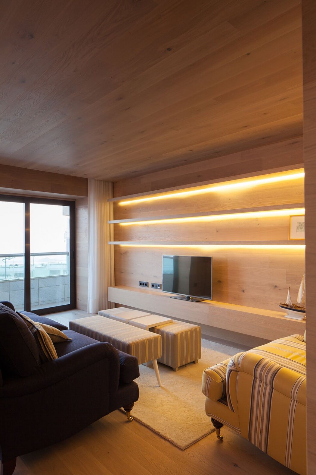 طراحی دکوراسیون آپارتمان چوبی
